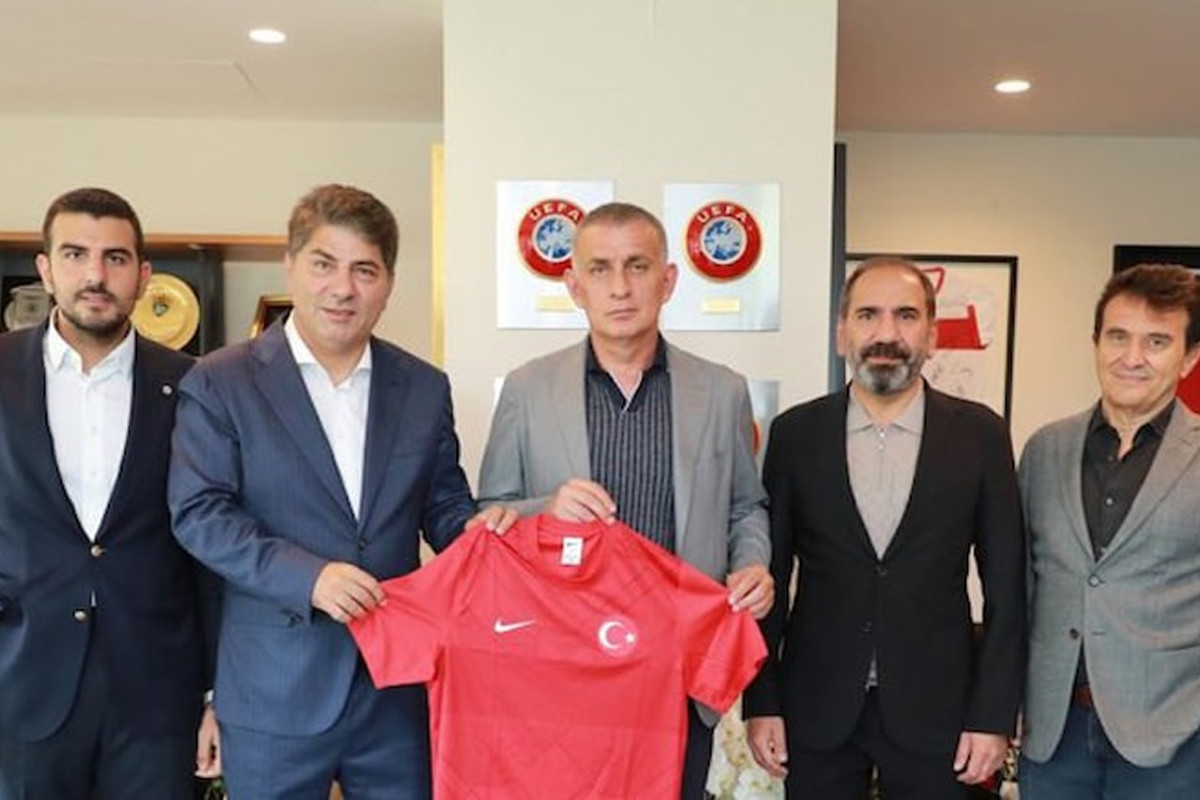 Fenerbahçeli yöneticilerden yeni TFF Başkanı İbrahim Hacıosmanoğlu’na ziyaret